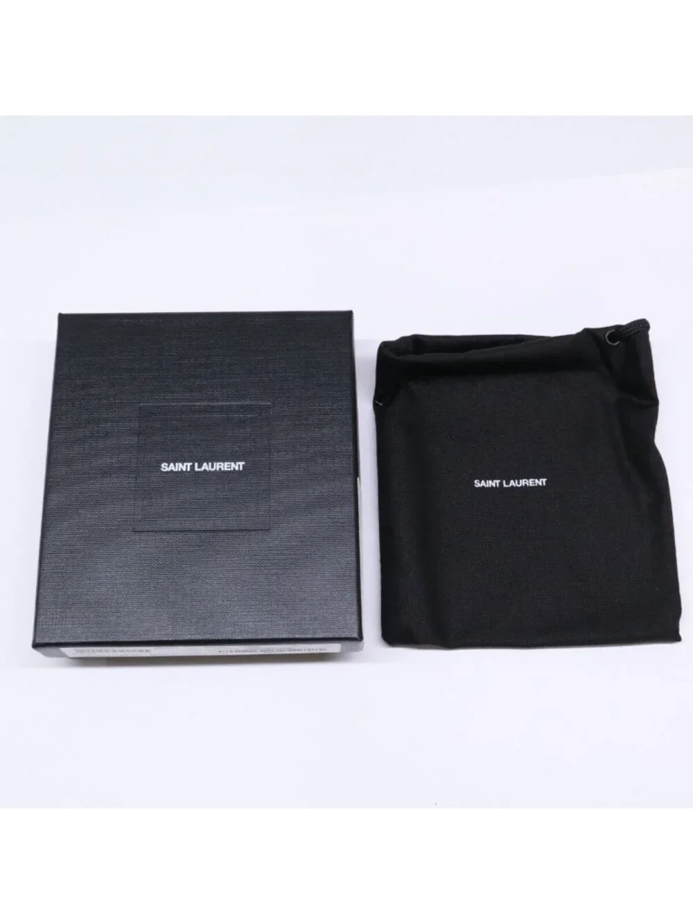 Saint Laurent Paris Cassandra Card Holder - Picture 9 of 9